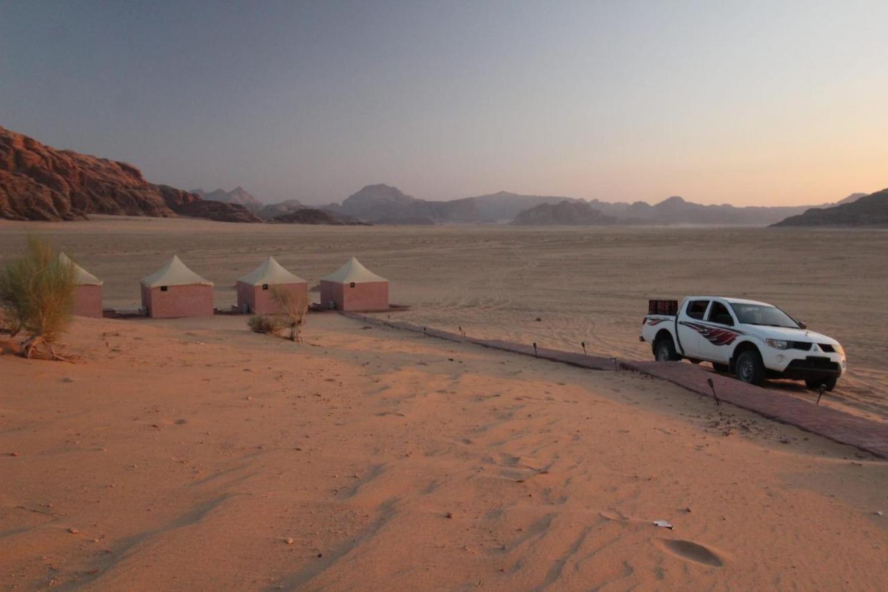 Rum Jordan Camp And Tours Hotell Wadi Rum Exteriör bild