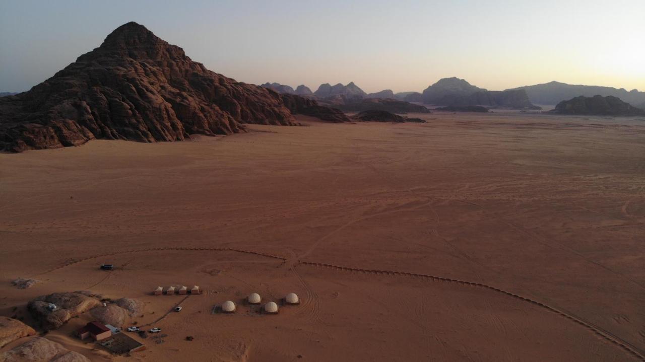 Rum Jordan Camp And Tours Hotell Wadi Rum Exteriör bild